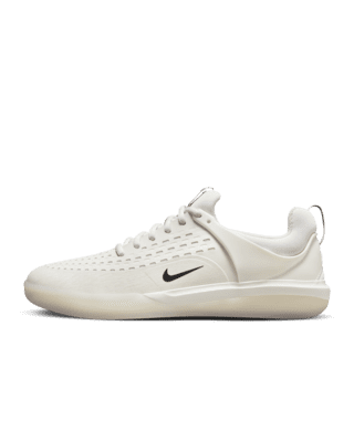 Nike sb white sneakers hotsell